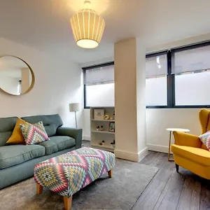  Apartment Stylish Spot